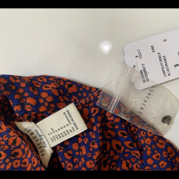 NWT FOREVER 21 Jumpsuit - Picture 7 of 11